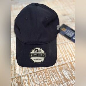 New‎ Era Black Fitted Hat with Curved Brim